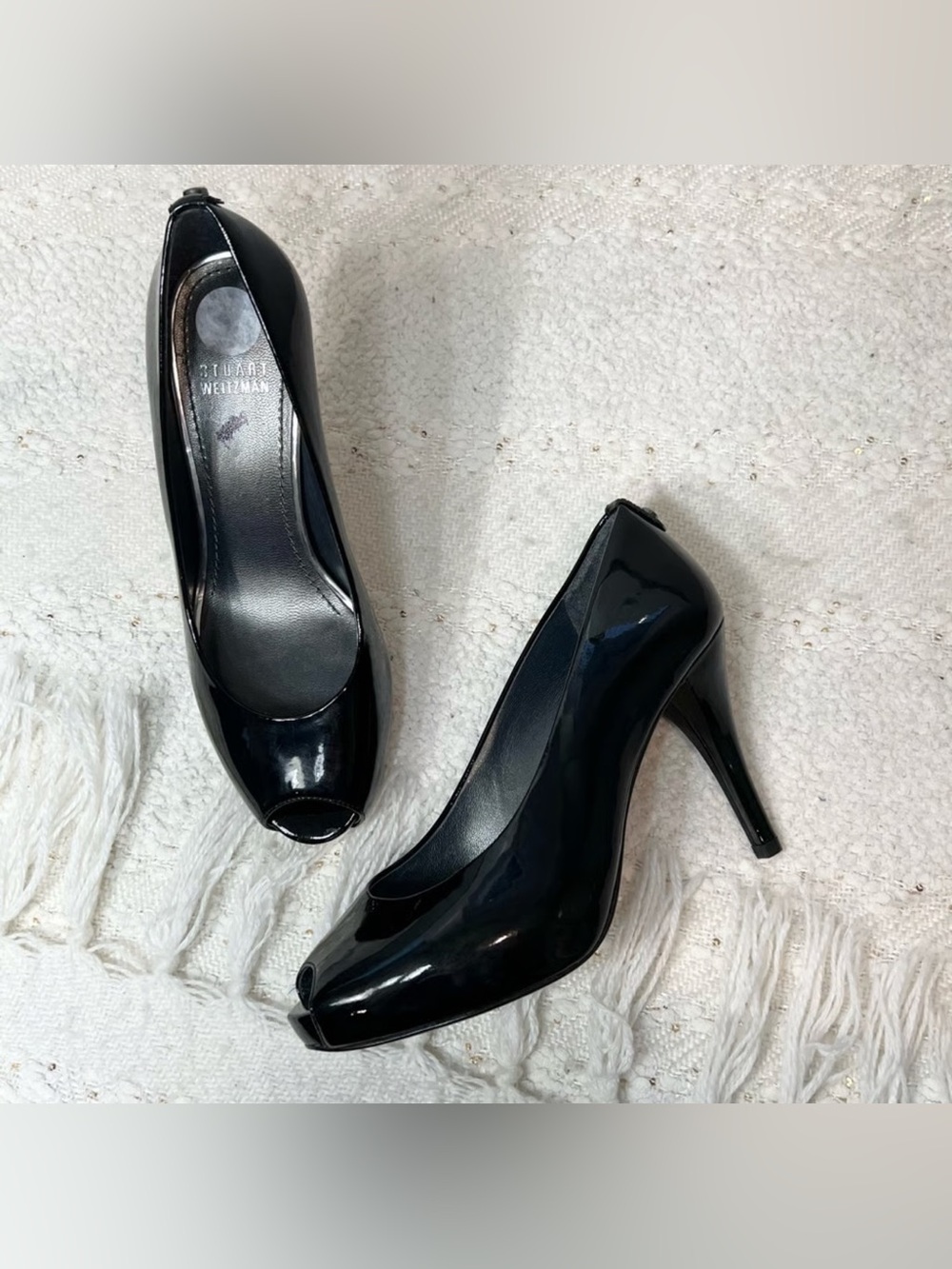 Stuart Weitzman black patent leather peep toe platform heels sz 6 1/2